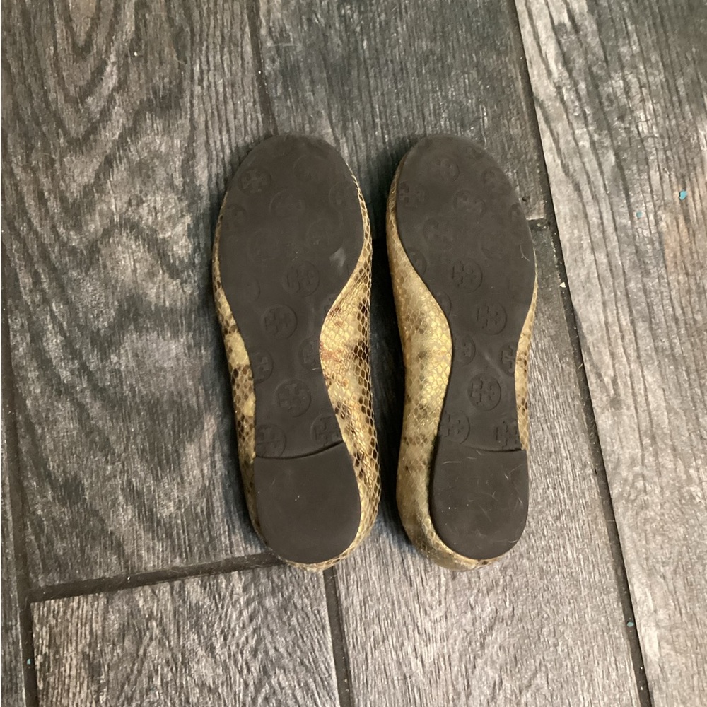 💥PRICE DROP💥 Gold Snakeskin Embossed Leather Minnie Ballet Flats - Picture 7 of 7